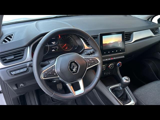 RENAULT Captur 03448860_VO38013139
