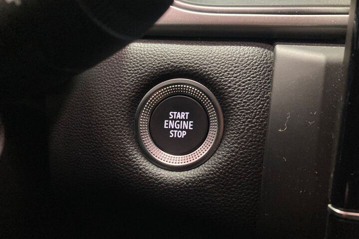 Inside Captur  Azul Rayo con techo 