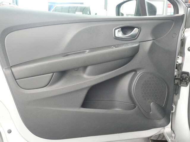 Outside Clio Diesel  GRIS