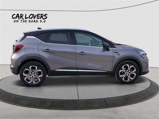 RENAULT Captur 05257142_VO38013034