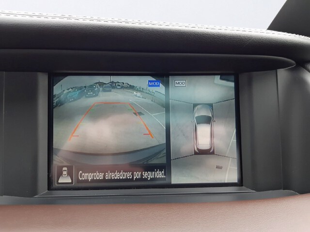 Inside QX30 Diesel  Graphite Shadow