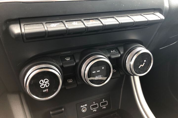 Inside Captur  Azul Rayo con techo 