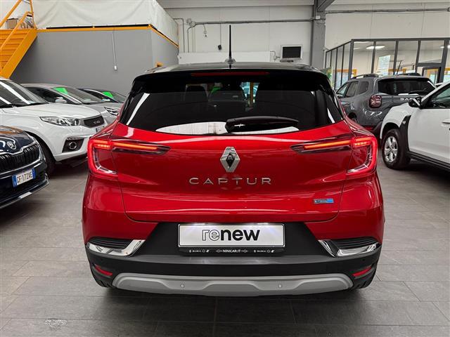 RENAULT Captur 00015278_VO38023184
