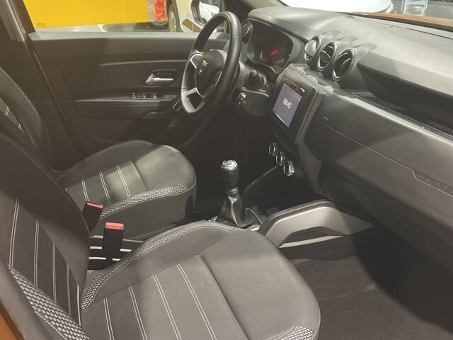 Inside Duster Diesel  Naranja Atacama