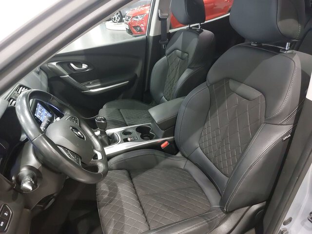Inside Kadjar  Gris