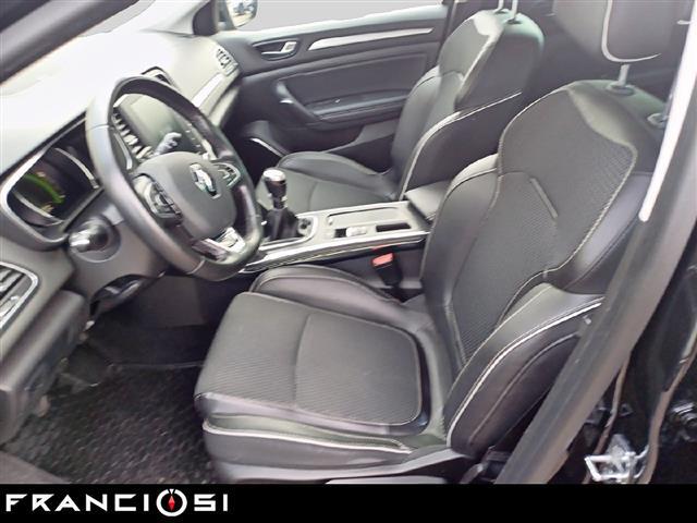 RENAULT Megane 00025701_VO38013018