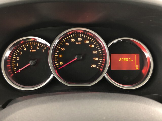 Inside Lodgy Diesel  Negro