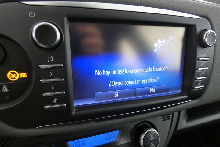 Inside Yaris Híbrido  Blanco Classic