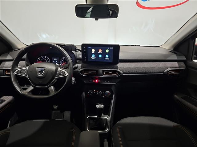 DACIA Sandero 02416024_VO38013170