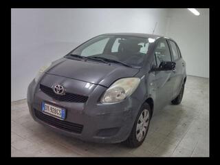 TOYOTA Yaris 00005985_VO38033579