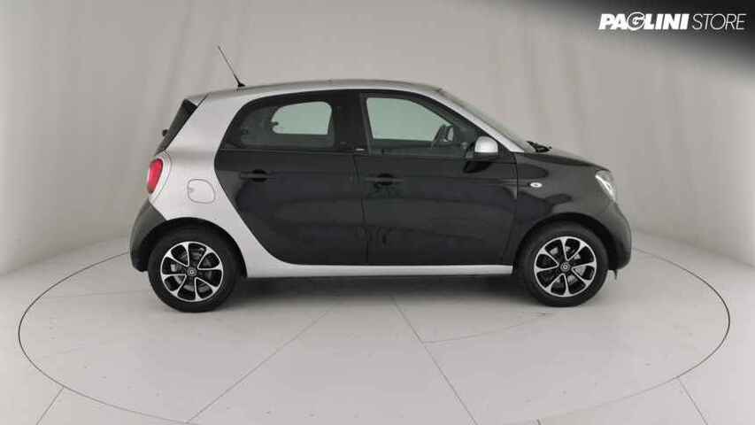 SMART Forfour 00677229_VO38023454