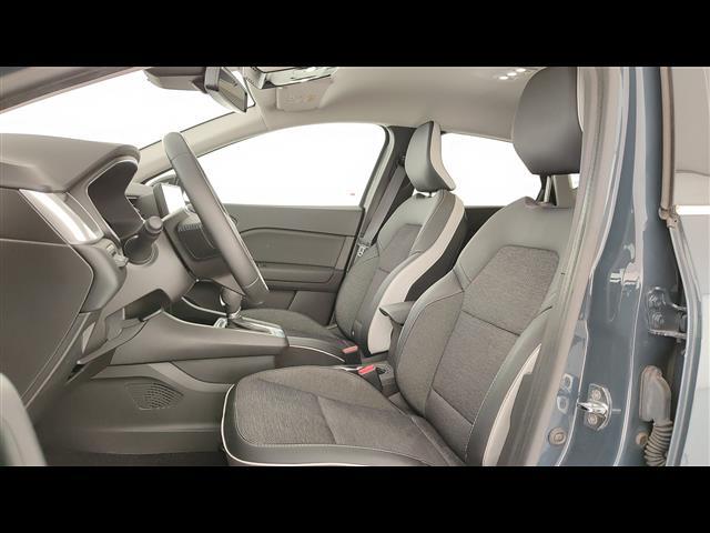 RENAULT Captur 00948749_VO38023732