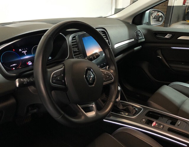 Inside Mégane Sport Tourer Híbrido Enchufable  Gris Highland