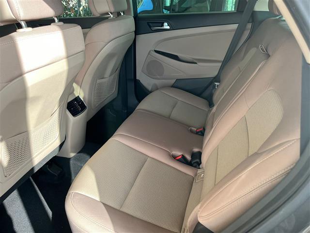 HYUNDAI Tucson 02640600_VO38043366