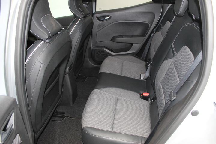 Inside Clio  Gris