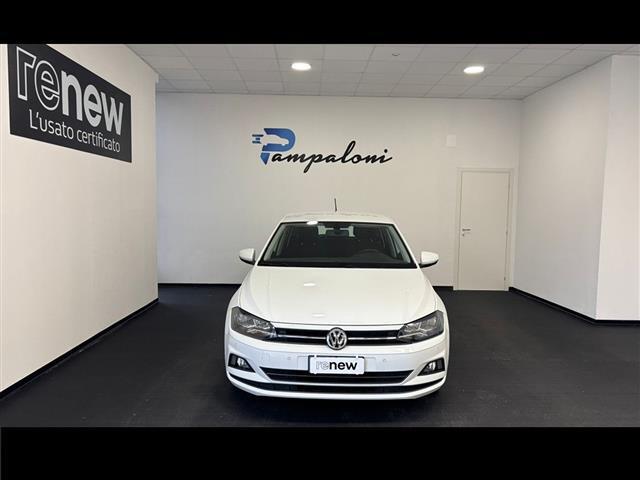 VOLKSWAGEN Polo VI 2017 03375346_VO38043894