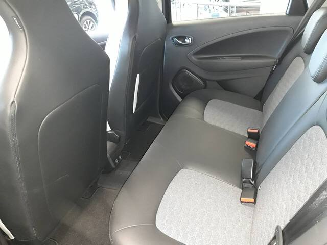 Inside Zoe  Negro