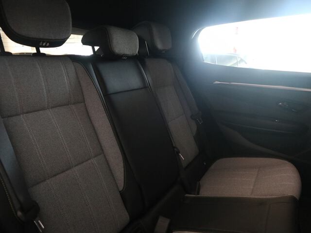 Inside  MEGANE E-TECH 100% ELÉCTRICO  carrocería rojo des