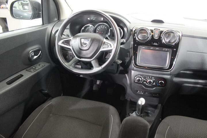 Inside Lodgy  Gris Cometa