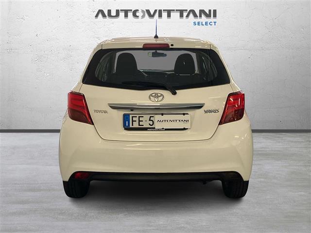TOYOTA Yaris 00985457_VO38023207