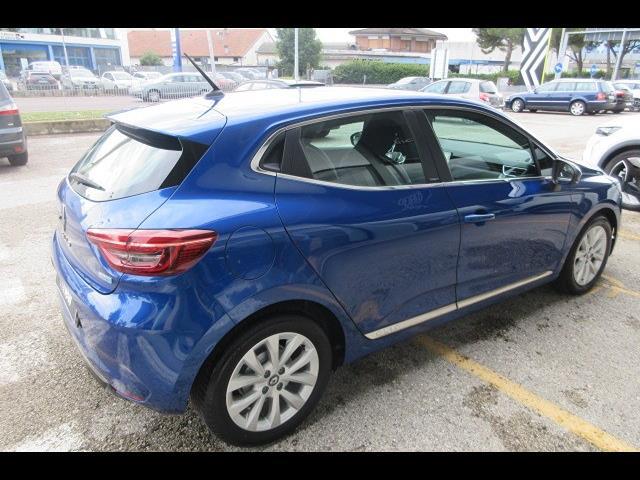 RENAULT Clio 00334359_VO38013550